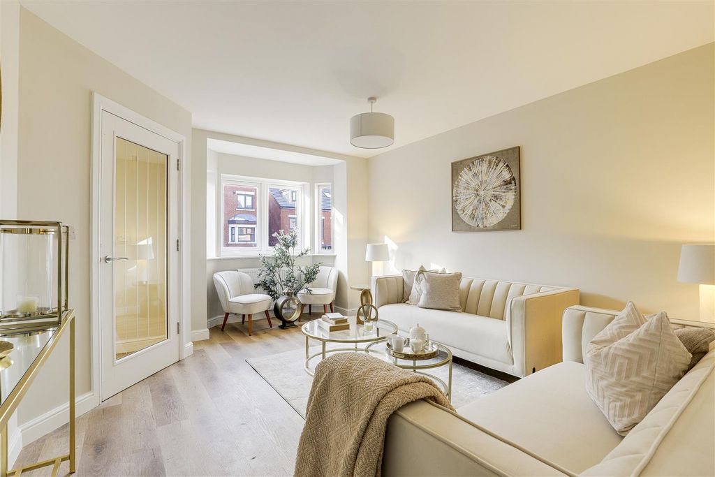 Property photo 2 of 25 11669.Jpg