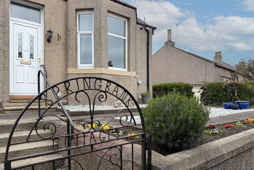 Property photo 2 of 36