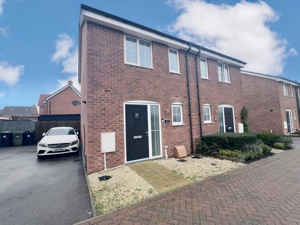 Property photo 1 of 13 Front (Exterior)