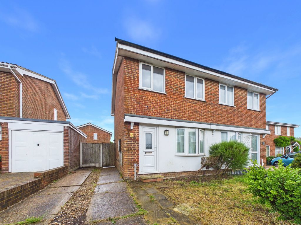 Property photo 1 of 15 Frontage