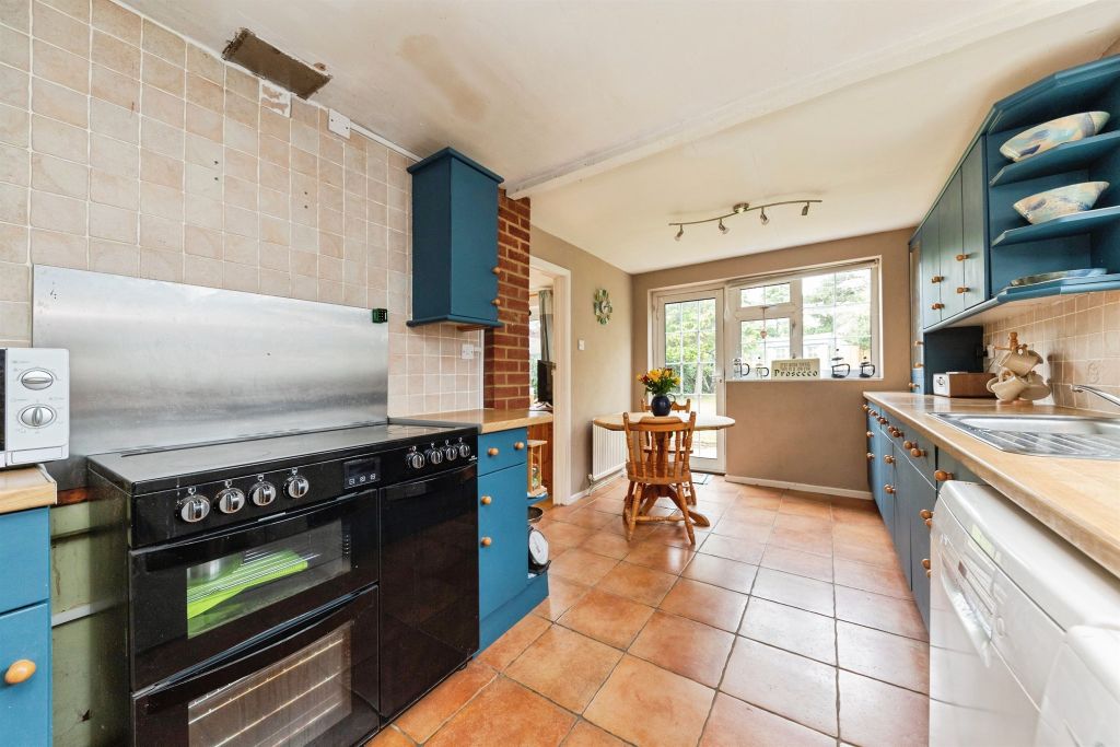 Property photo 3 of 17