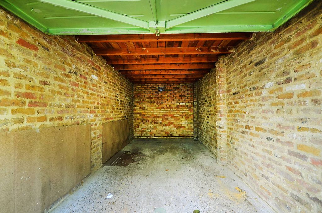Property photo 2 of 2