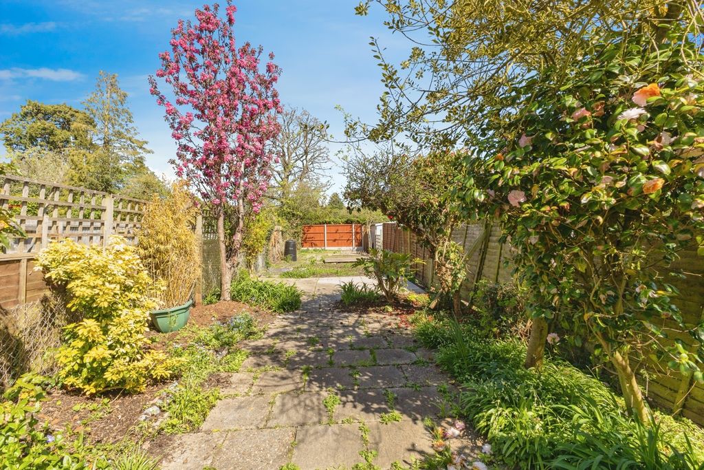 Property photo 2 of 16 Photo