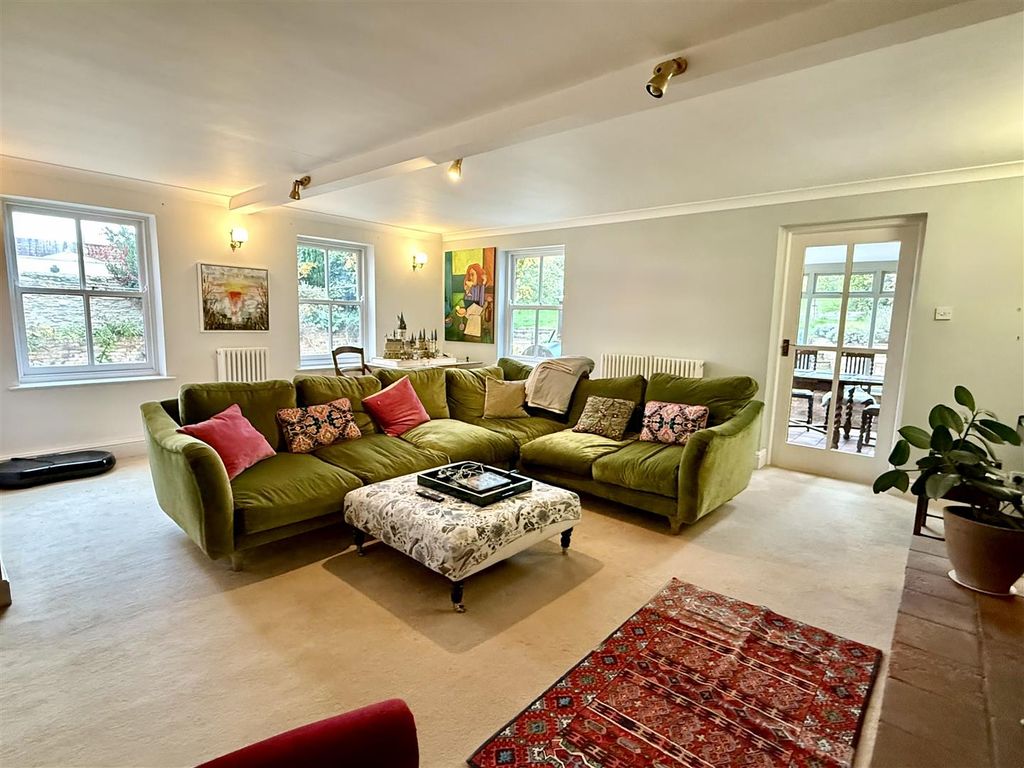 Property photo 2 of 14 Img_7831.Jpg