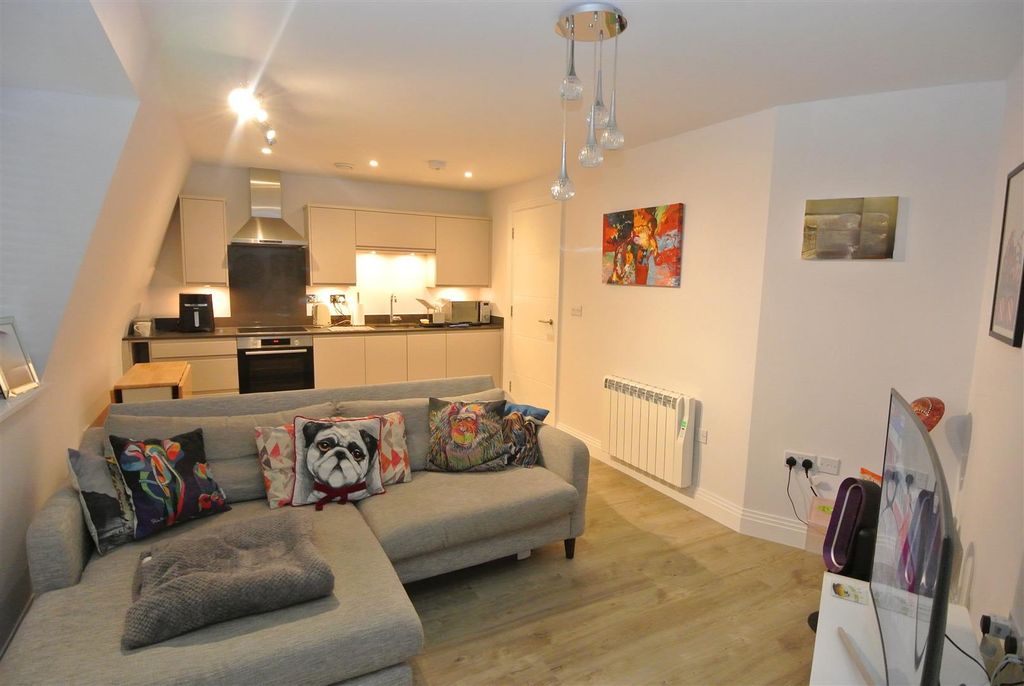 Property photo 3 of 12 Lounge Kitchen 2.Jpg