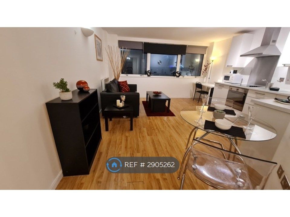 Property photo 2 of 9