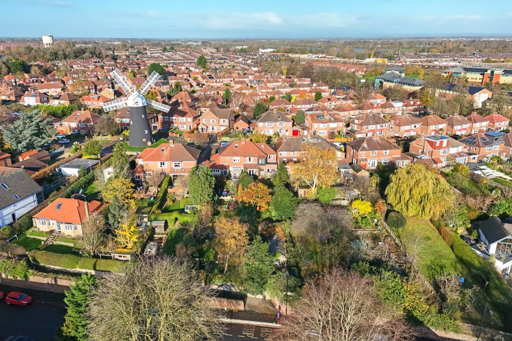 Property photo 3 of 19 Picture 3