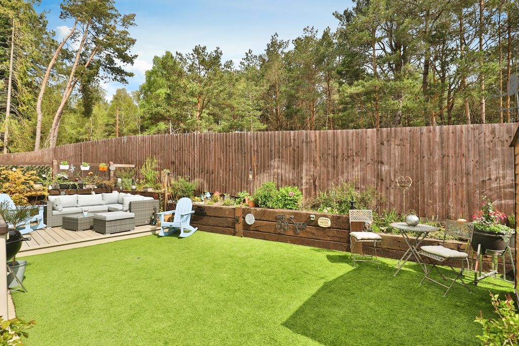 Property photo 2 of 17 Photo