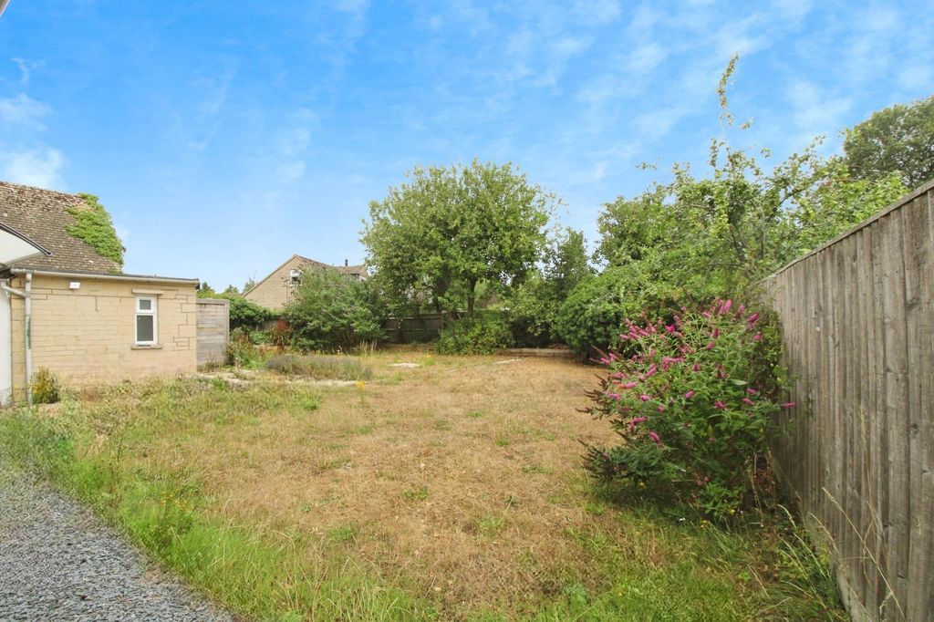 Property photo 3 of 9