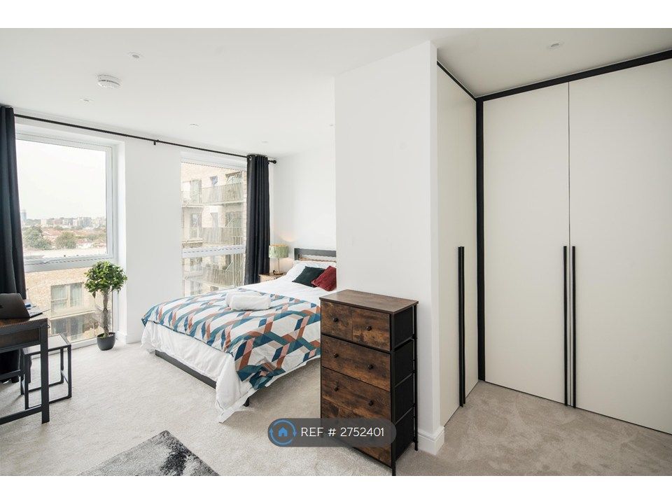 Property photo 3 of 21