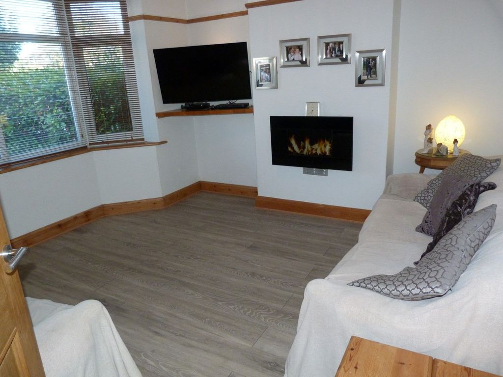 Property photo 3 of 10 Photograph 3