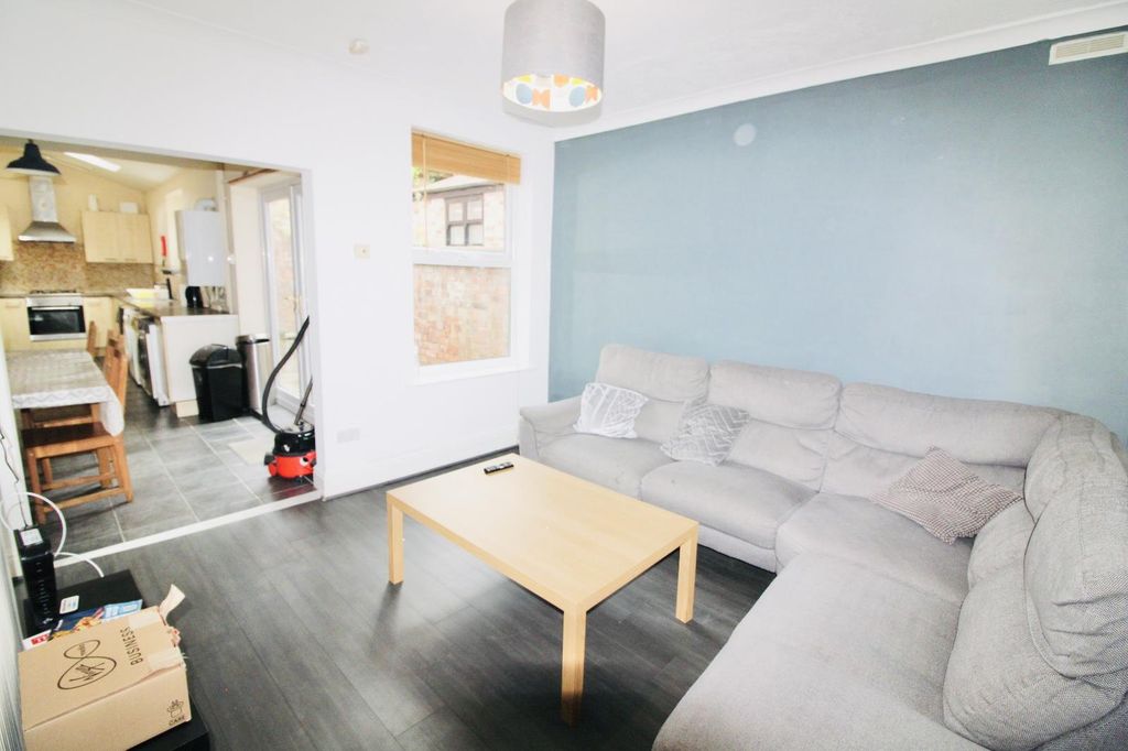 Property photo 2 of 14 Living Are