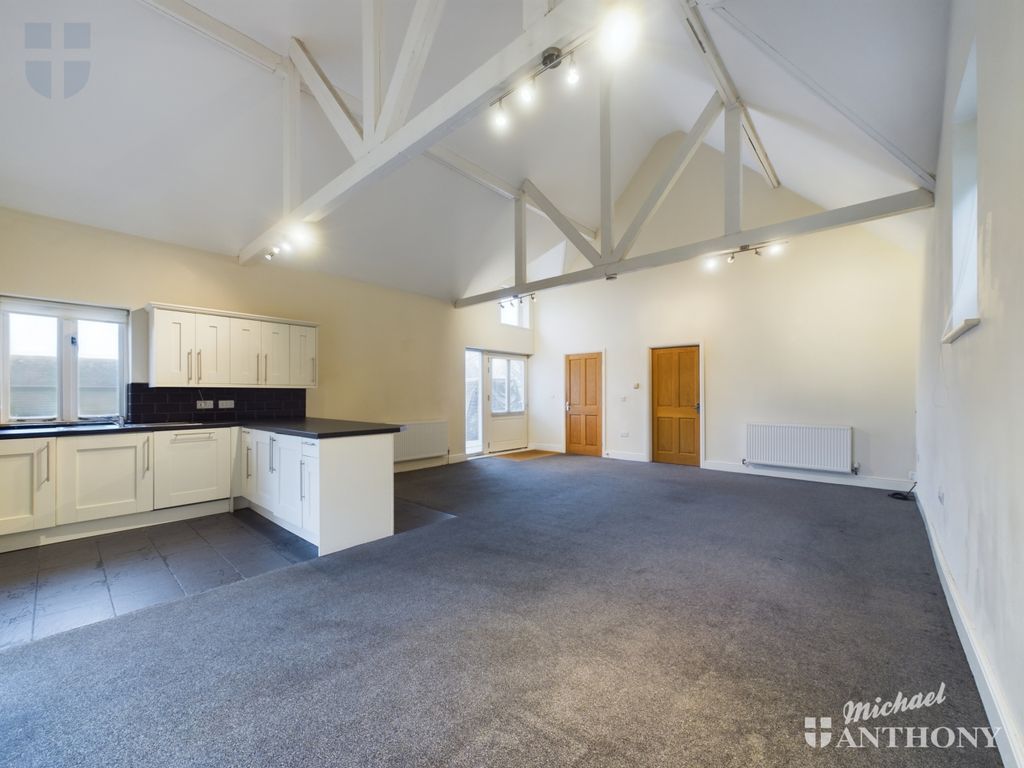 Property photo 2 of 9 Cam03218G0-Pr0490-Still012