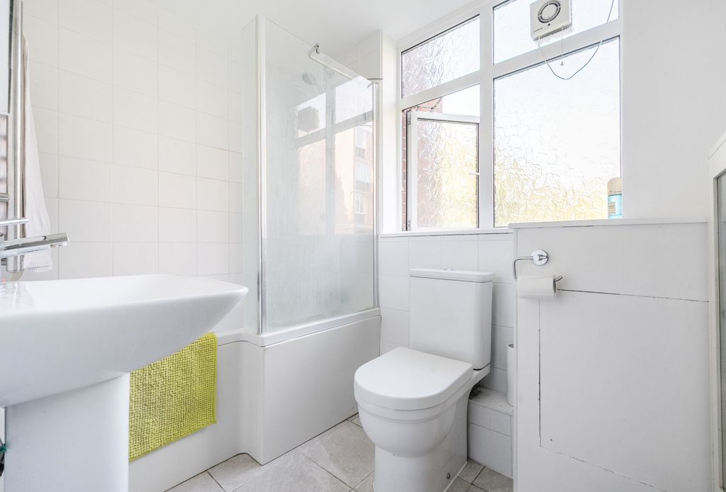 Property photo 3 of 13 1350950-11-68c44A...