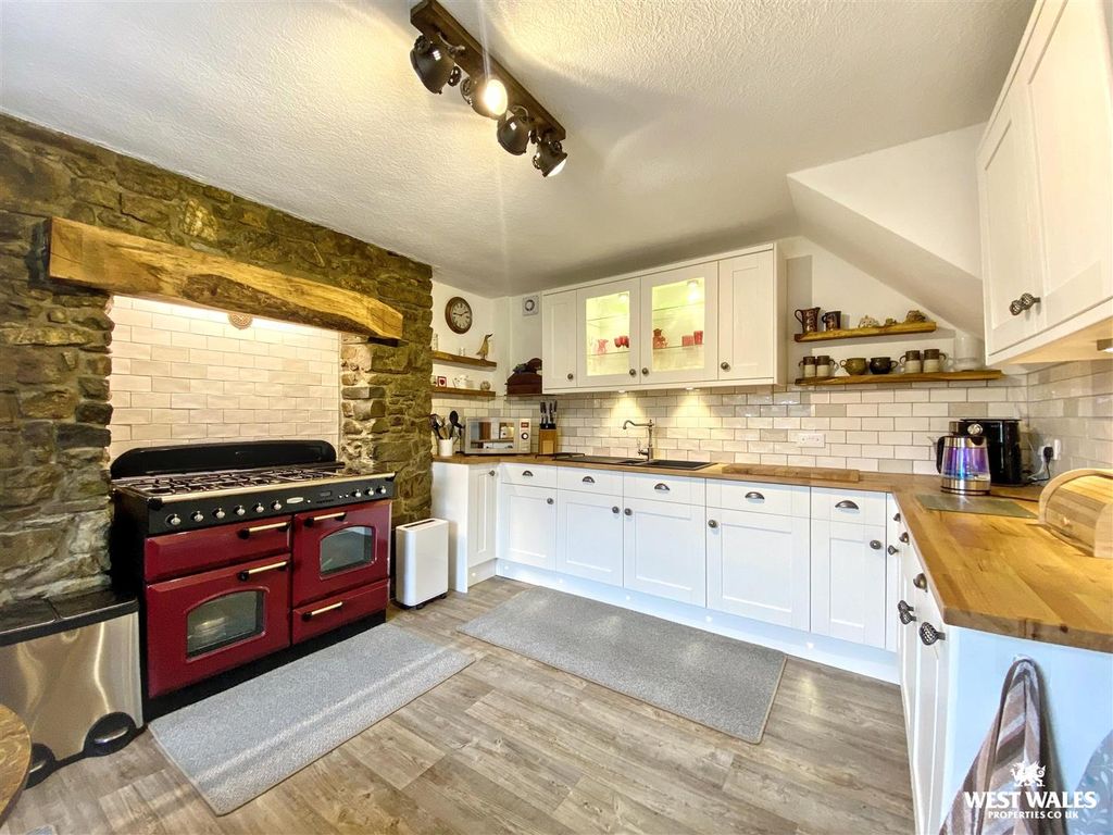 Property photo 2 of 27 Img_8755.Jpg