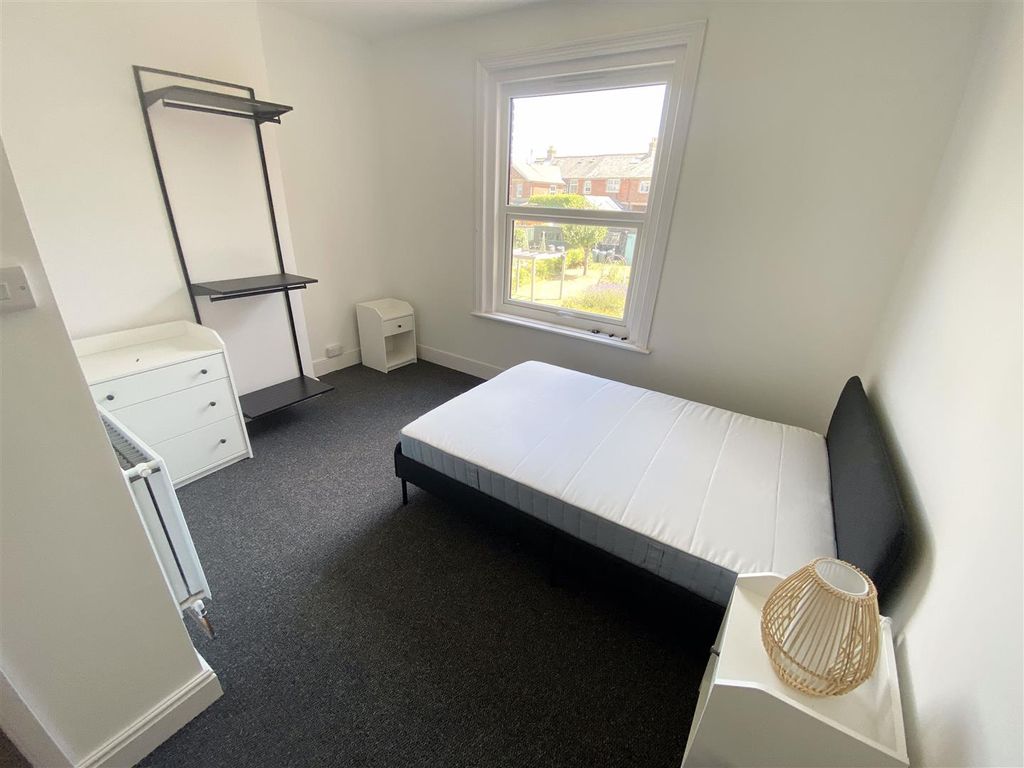 Additional image 8 of Room to rentCarisbrooke Road, Newport PO30
