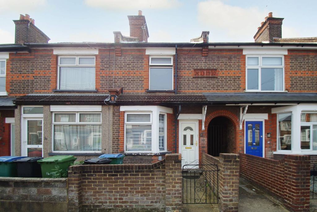 Property photo 2 of 10