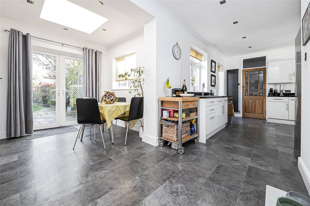 Property photo 3 of 17 Picture No. 05