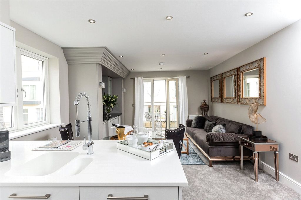 Additional image 4 of 1 bed flat to rentStratton Court Village, Stratton Place, Stratton, Cirencester GL7