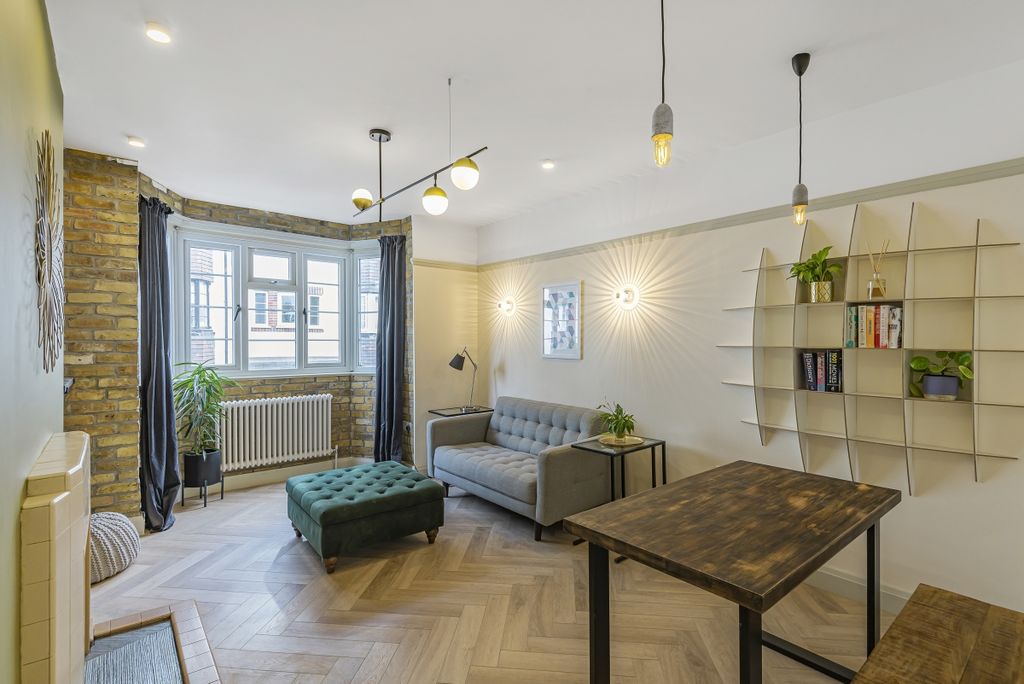 Property photo 1 of 18 903155 (3)