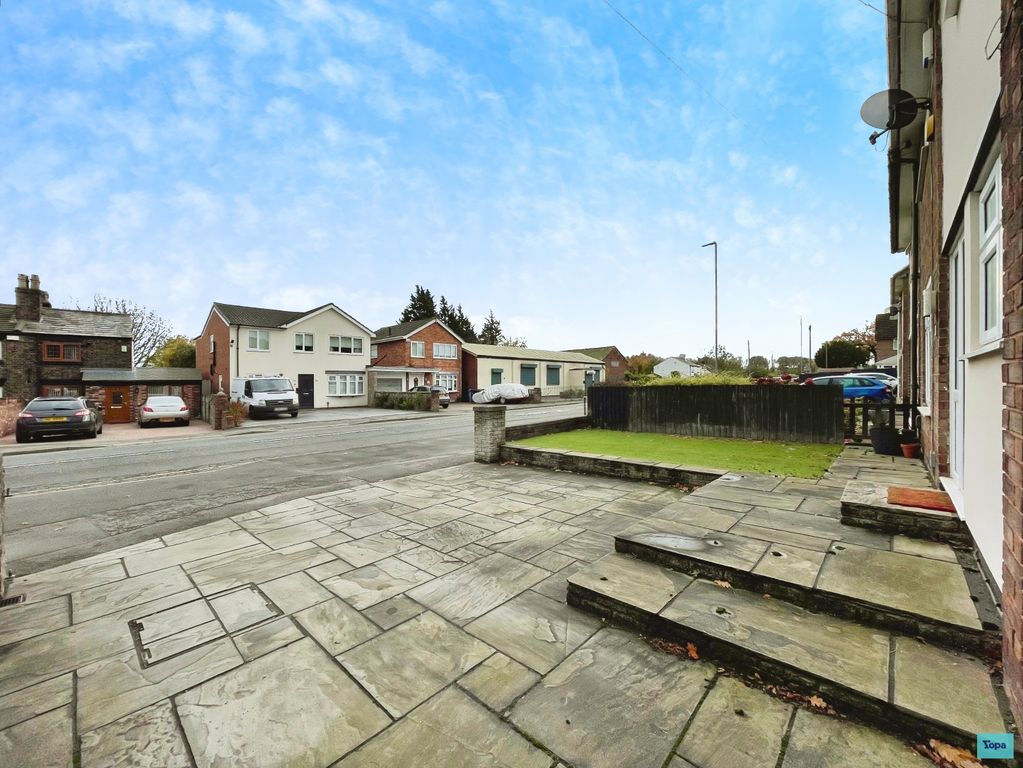 Property photo 2 of 22 8