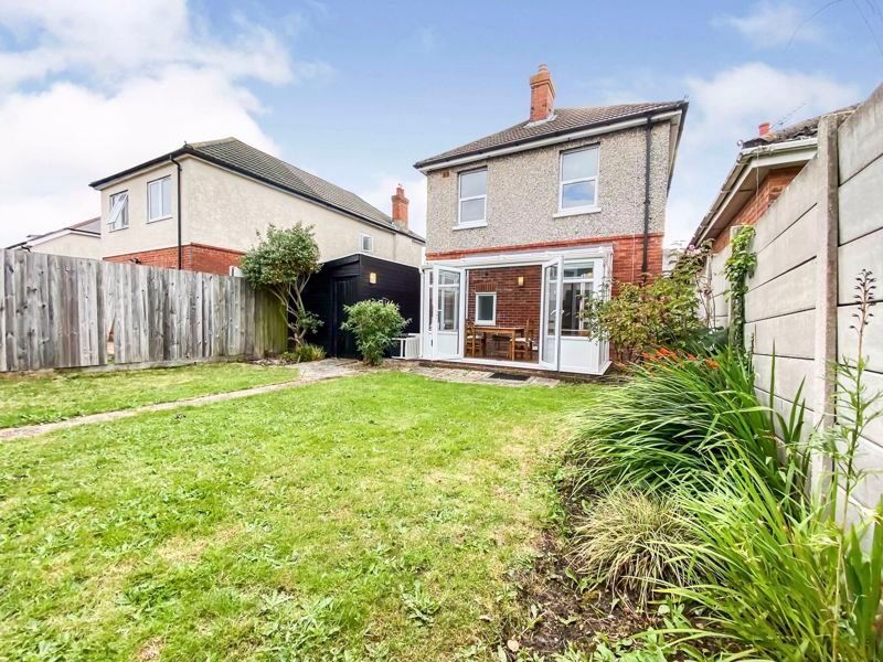 Property photo 2 of 16 Photo 17