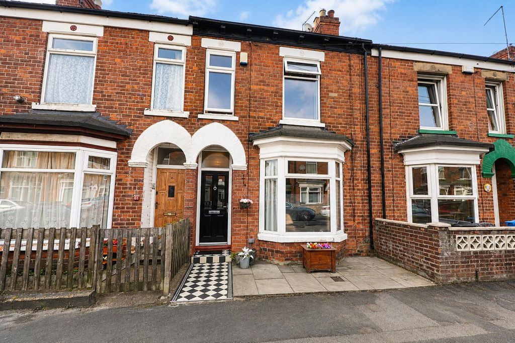 Property photo 1 of 26