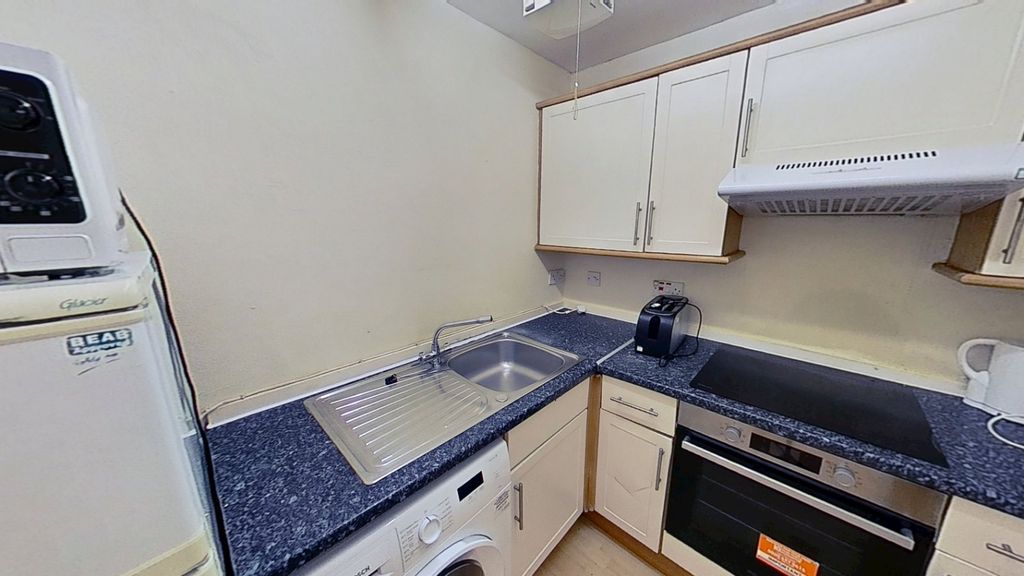 Property photo 3 of 8 Photo 3