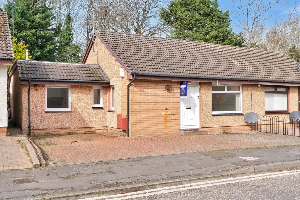 Property photo 1 of 30 17 Nether Craigour Front