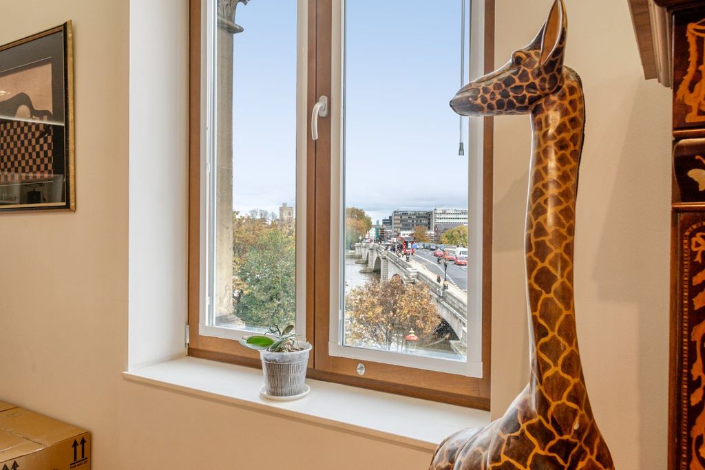 Property photo 2 of 12 Picture No. 16