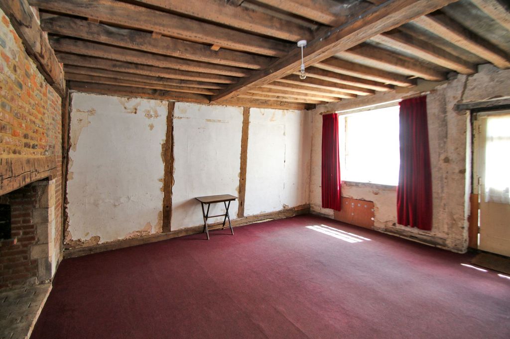 Property photo 2 of 18