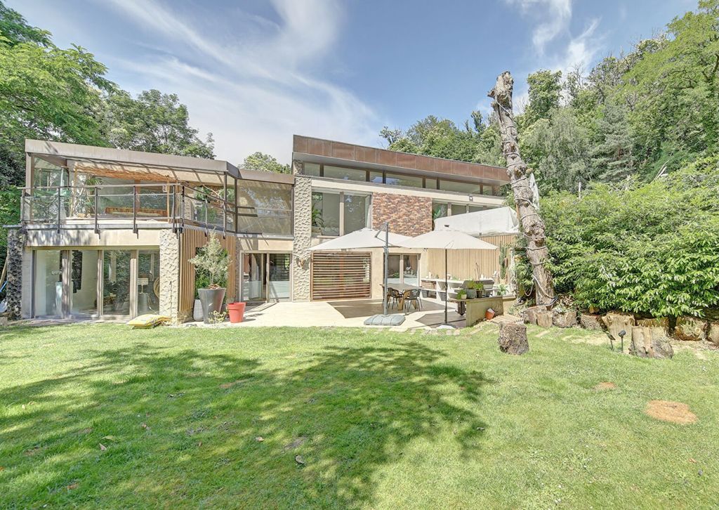 Property photo 1 of 18 House Jouy-En-Josas 12 Room(S) 700 m2