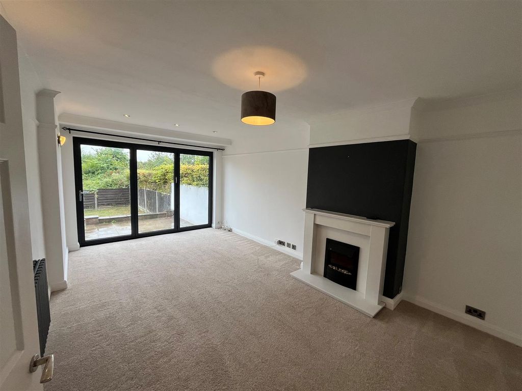 Property photo 3 of 10 Lounge 1.Jpg