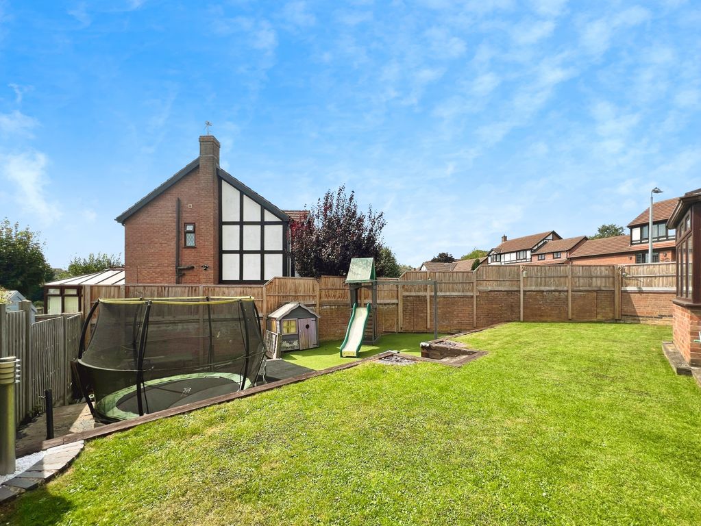 Property photo 2 of 25