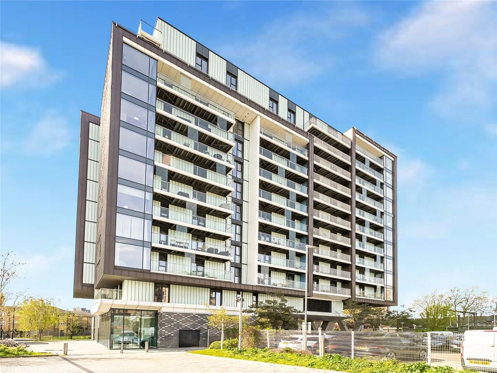 Property photo 2 of 19 Picture No. 23