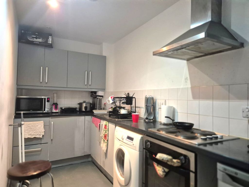 Property photo 3 of 4