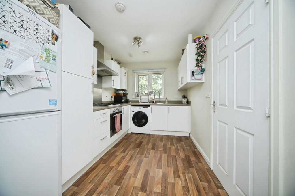 Property photo 3 of 16 Photo