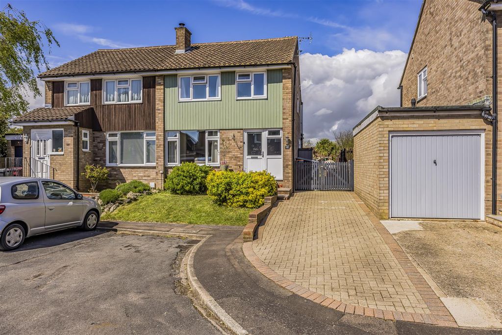 Property photo 1 of 25 Lauder Close, Southbourne-Porticomarketing-Nexa-39