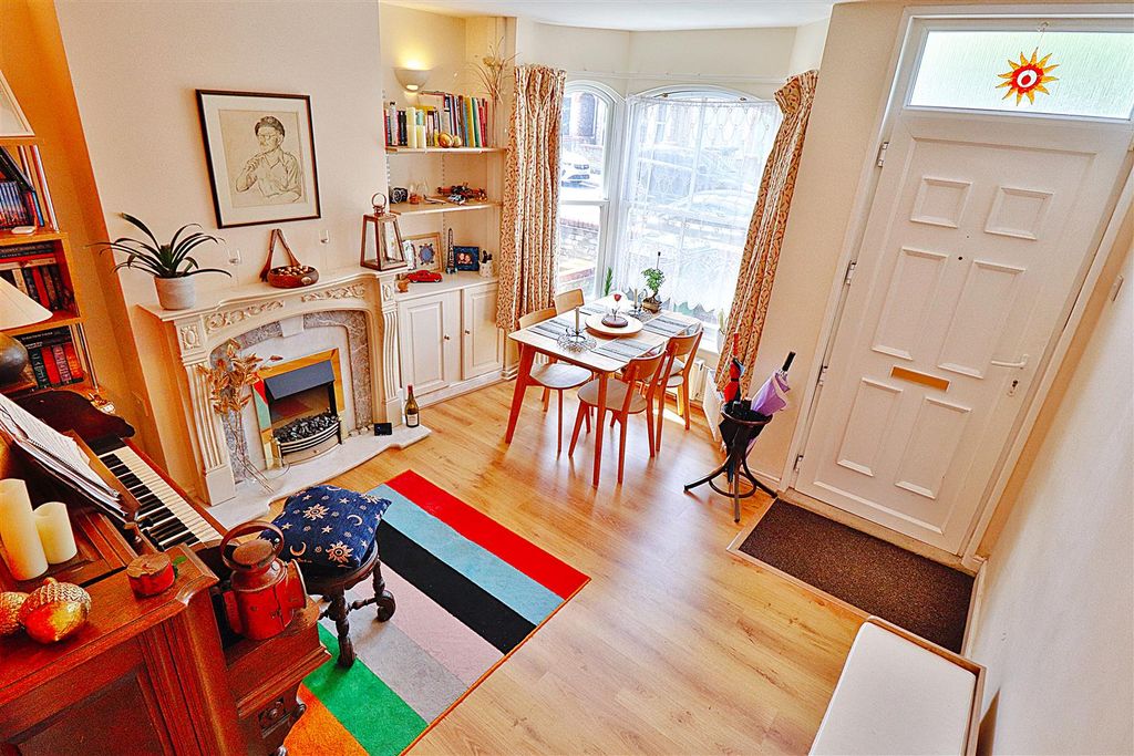 Property photo 3 of 10 Bay Fronted Reception Room