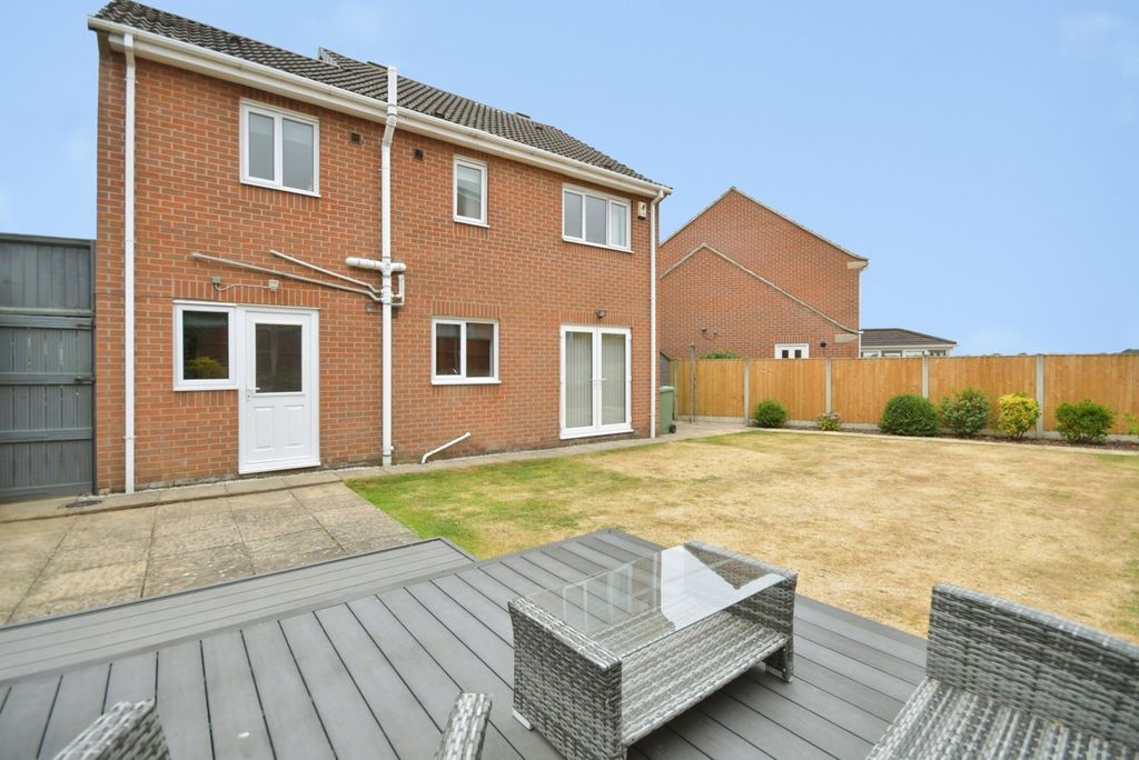 Property photo 3 of 21 Pbox-Img.Jpg