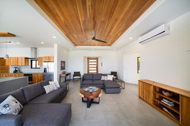 Property photo 2 of 12 <Alttext/>