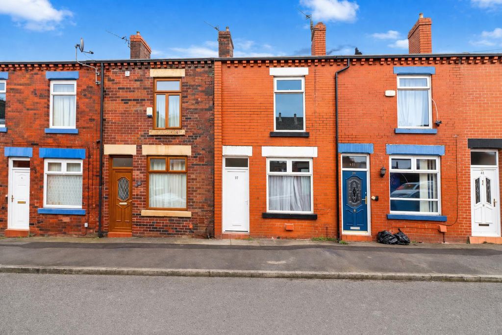 Property photo 1 of 6