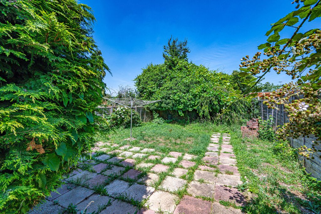 Property photo 3 of 14