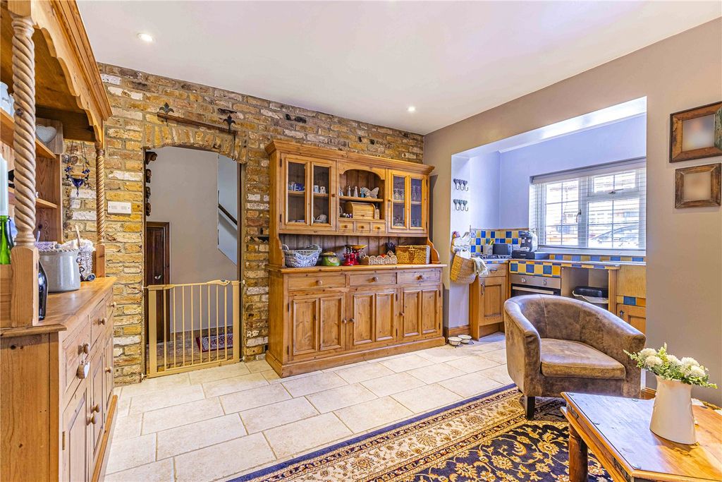Property photo 3 of 19 Picture No. 20
