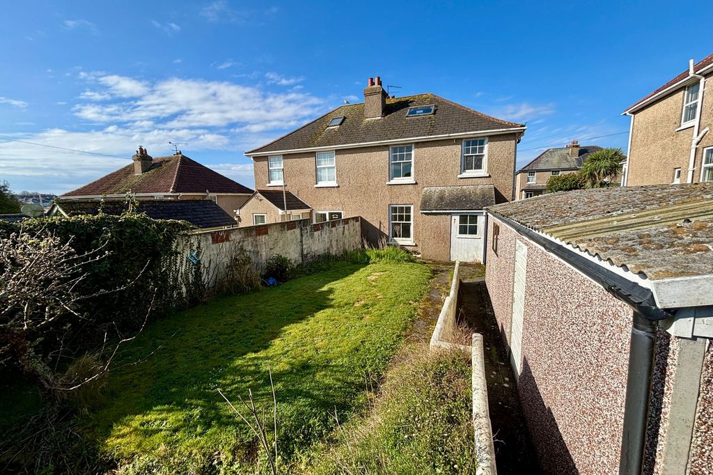 Property photo 2 of 24