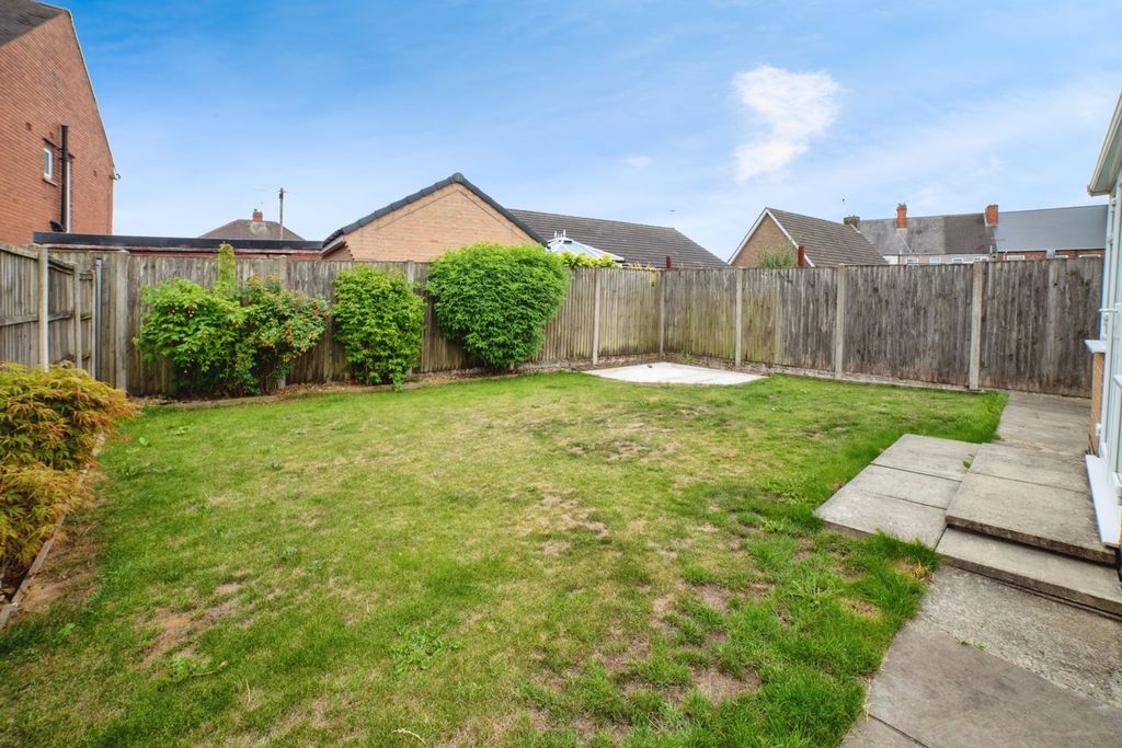 Property photo 2 of 17 Photo