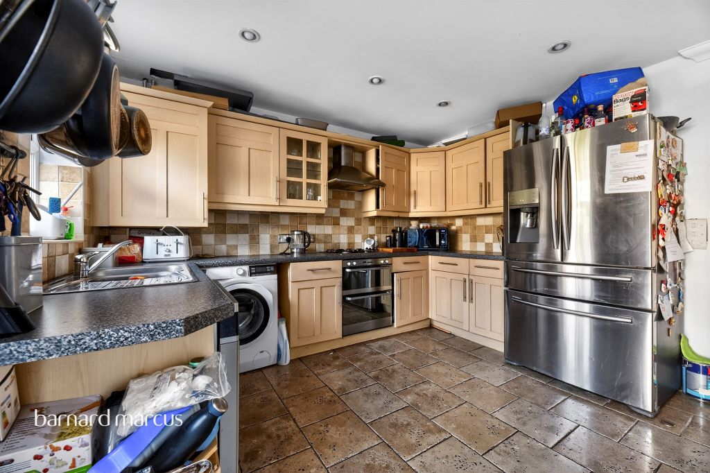 Property photo 2 of 20