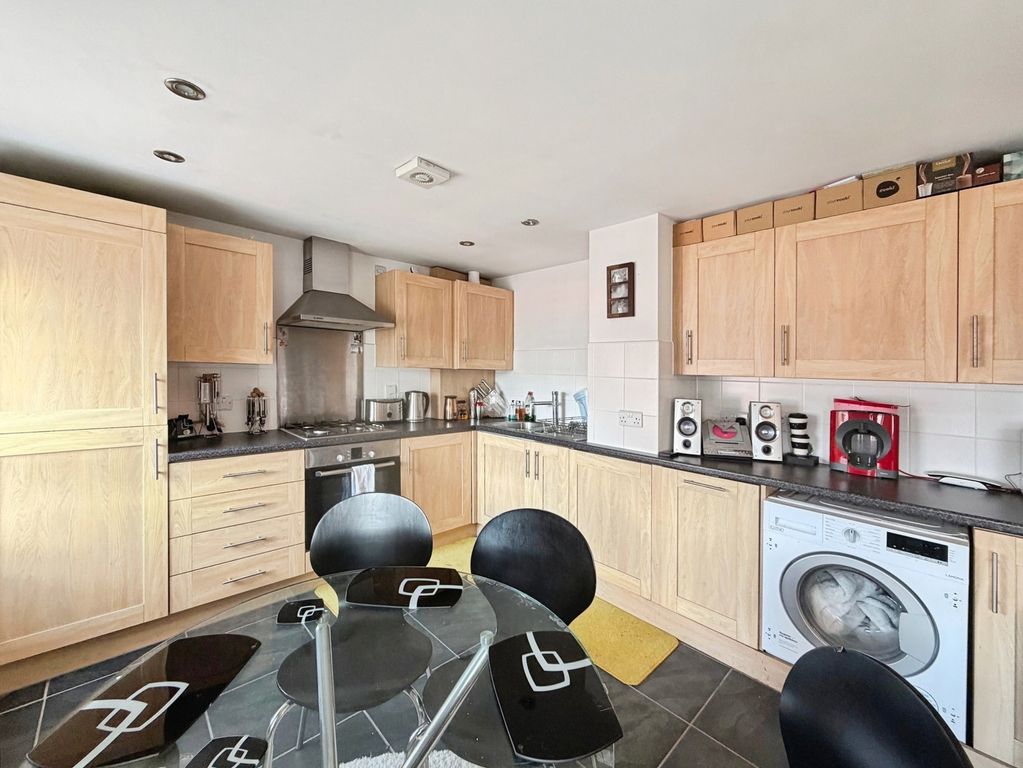 Property photo 2 of 10 Pbox-Img.Jpg