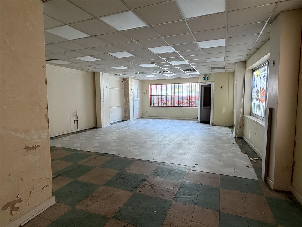 Property photo 3 of 5