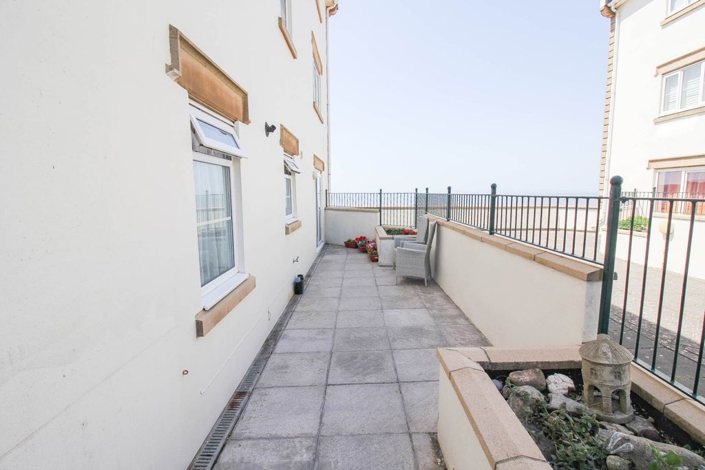 Additional image 13 of 3 bed flat for saleRoyal Sands, Beach Road, Weston-Super-Mare BS23